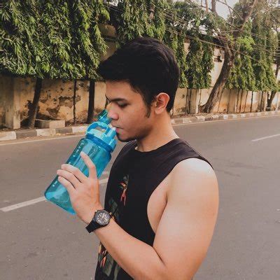 sotwe cowo ganteng|Andra Setiawan (@andrasetiawan90) .